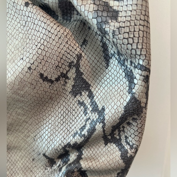 Calvin Klein Python-Look Leather Hobo Style
Handbag with Zipper. - Picture 8 of 14